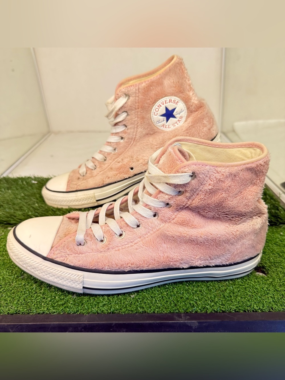 CONVERSE Hi Top Limited Edition Pink Faux Fur - Women's 9